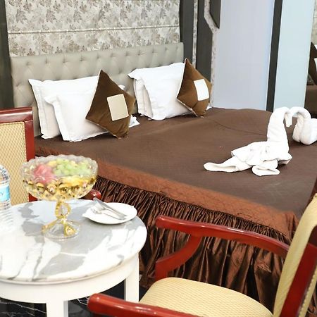Republic Hotel Patna  Dış mekan fotoğraf