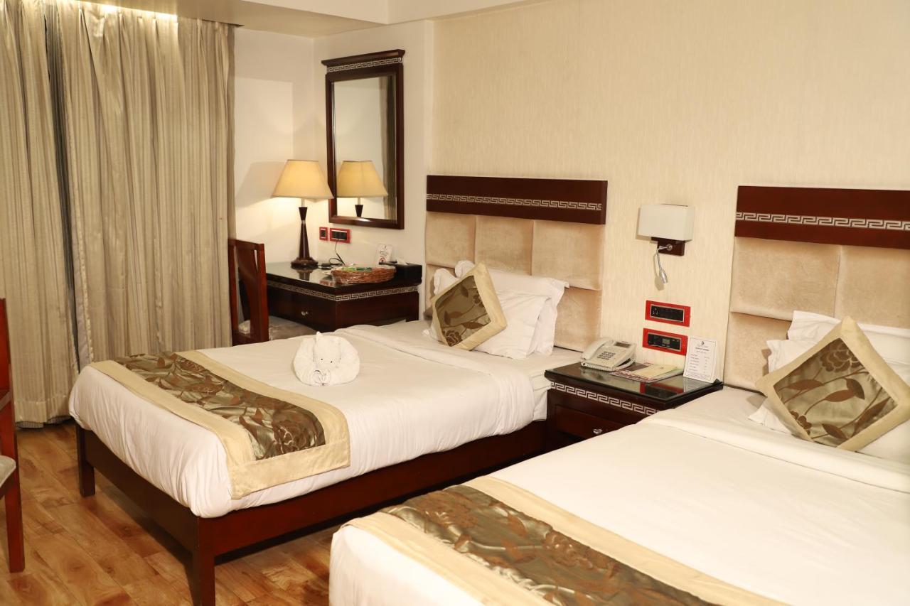 Republic Hotel Patna  Dış mekan fotoğraf