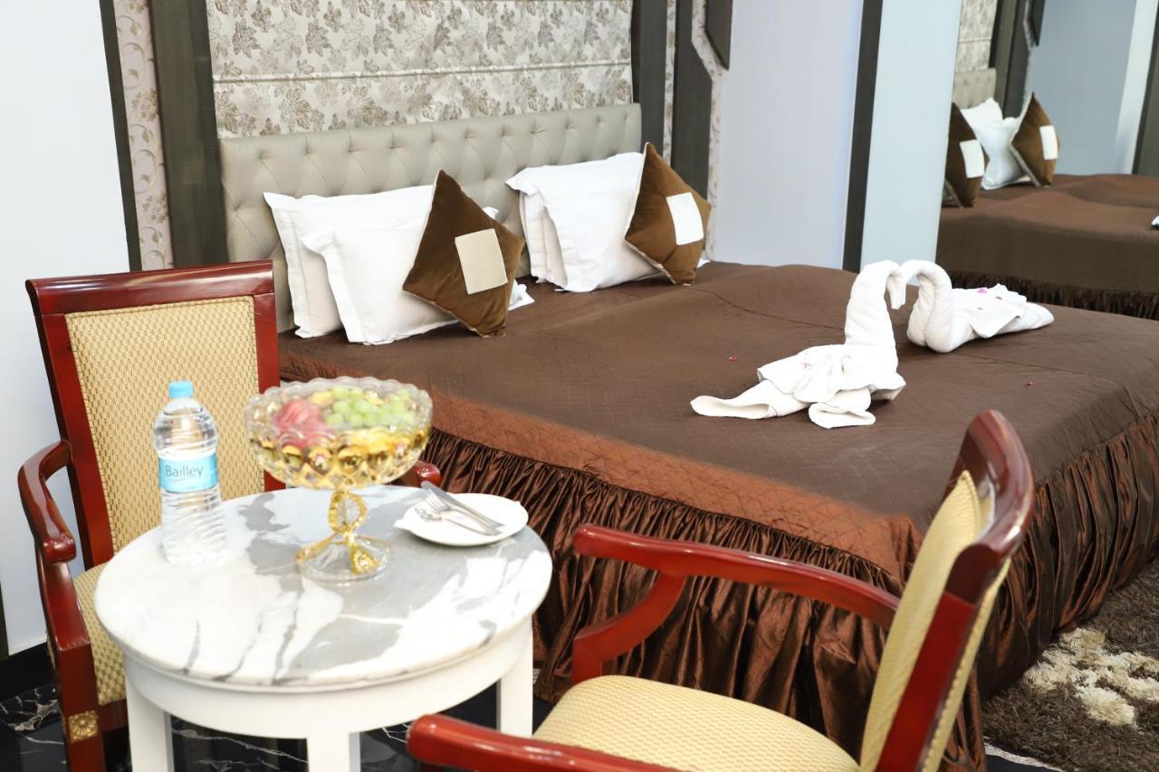 Republic Hotel Patna  Dış mekan fotoğraf