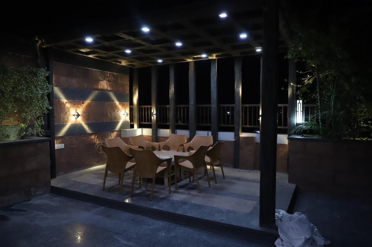 Republic Hotel Patna  Dış mekan fotoğraf