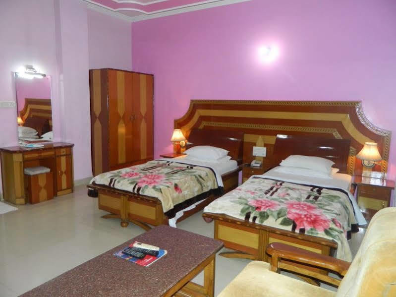 Republic Hotel Patna  Dış mekan fotoğraf