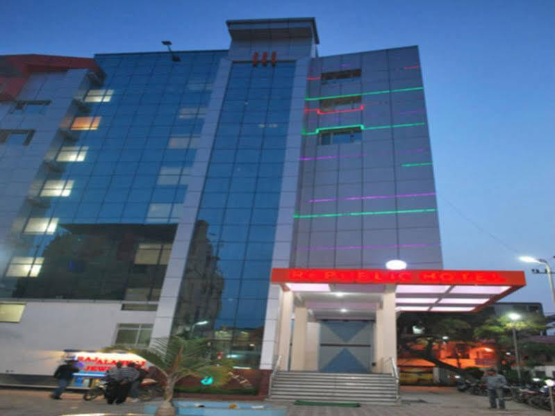Republic Hotel Patna  Dış mekan fotoğraf